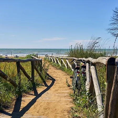Easy Flat Next To The Sea In