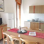 Easy Flat Next To The Sea In