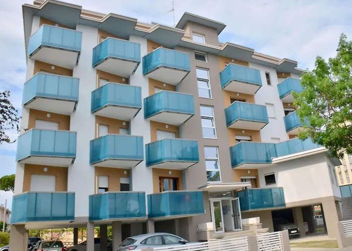 Easy Flat Next To The Sea In *